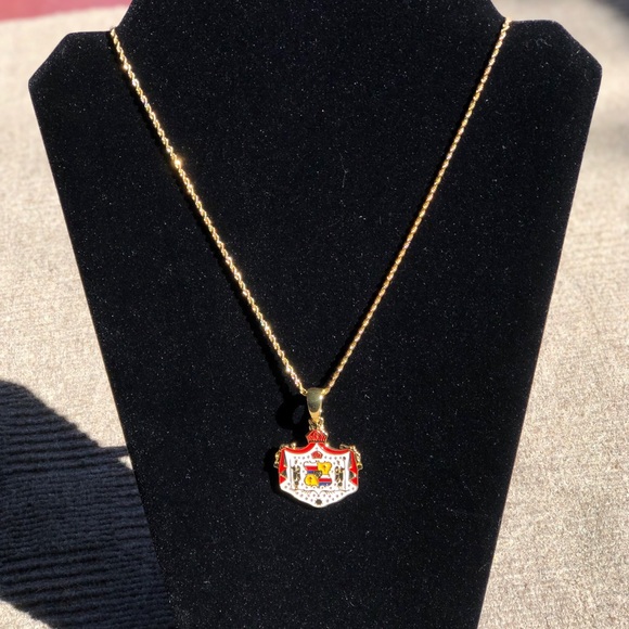 14k Hawaiian Coat of Arms Pendant Necklace Set 2mm - Picture 11 of 13